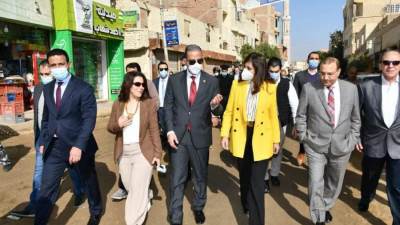 وزيرة الهجرة ومحافظ الفيوم يتفقدان عدداً من مشروعات المبادرة الرئاسية "حياة كريمة" بقرية الشواشنة