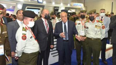 تعزيز التعاون مع الأشقاء العرب من خلال تفقد مساعد رئيس هيئة أركان الجيش الأردني لجناح العربية للتصنيع بمعرض ايدكس 2021 