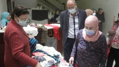 "عبد الوهاب" يفتتح معرض إشراقات مصرية بطلعت حرب الثقافي