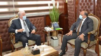 وزير التنمية المحلية يتابع مع محافظ جنوب سيناء المشروعات التنموية والخدمية واحتياجات مدينة شرم الشيخ لاستضافة القمة العالمية للمناخ