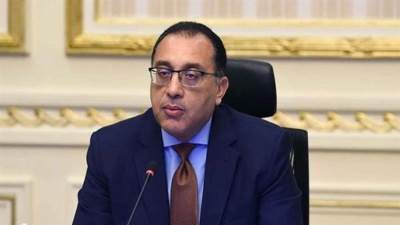 مدبولى: توجيهات رئاسية بالتوسع فى الاستثمارات لتنفيذ مشروعات تنموية وخدمية