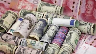 تراجع أسعار العملات الأجنبية في بداية تعاملات اليوم