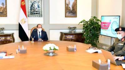 الرئيس السيسي يطلع على تفاصيل إنشاء مجمع صناعى ضخم لإنتاج الأسمدة الفوسفاتية