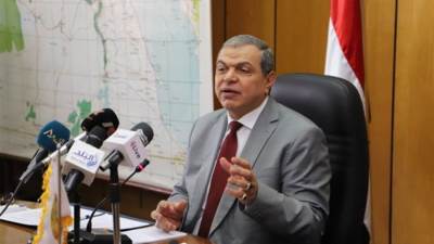 القوي العاملة :تعيين 1383 شاباً منهم 4 "قادرون باختلاف" بقنا