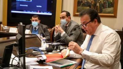 الصحة: انخفاض نسب الإشغال بالمستشفيات لمرضى فيروس كورونا