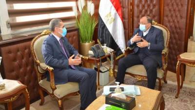 التنمية المحلية يتابع مع محافظ الغربية معدلات تنفيذ مشروعات "حياة كريمة" ومستجدات منظومة المخلفات والتعديات