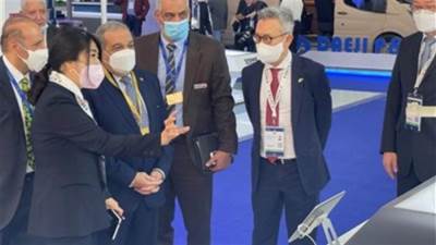 "وزير الدولة للإنتاج الحربي" يبحث التعاون المشترك مع "Navistar" الأمريكية