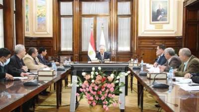 وزير الزراعة يبحث مع قيادات الوزارة ضخ السلع والمنتجات للمواطنين بأسعار مخفضة استعدادا لشهر رمضان