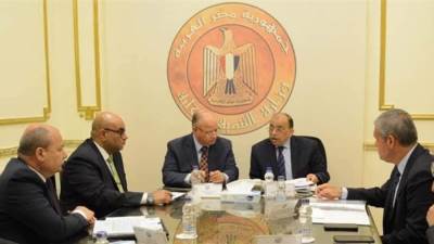 شعراوى نسعى لدفع عجلة الاستثمار بالمحافظات وتوفير فرص عمل