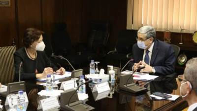 وزير الكهرباء يلتقى مديرة التمويل ببنك الإستثمار الأوروبى لبحث سبل دعم وتعزيز التعاون المشترك