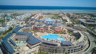 مع أقتراب مؤتمر تغير المناخ.. بيك الباتروس تعلن عن تشغيل أول محطة للطاقة الشمسية في شرم الشيخ