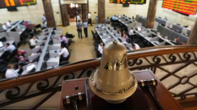 تراجع المؤشر الرئيسي للبورصة بنسبة 1.55% بختام الأسبوع بضغوط هبوط "هيرميس"