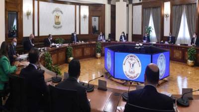 رئيس الوزراء: الدولة تسارع لجذب مزيد من الاستثمارات بمجال إنتاج الهيدروجين الأخضر