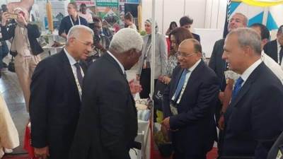 وزير التنمية المحلية يفتتح الجناح المصرى بكينيا بمشاركة محافظى القليوبية ودمياط وقيادات أفريقية