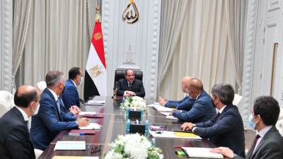 الرئيس السيسي يستقبل الرئيس التنفيذى لشركة إينى الإيطالية للبترول