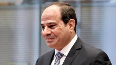 الرئيس السيسي يتفقد هيئة قناة السويس.. ويفتتح القرية الأوليمبية