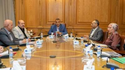 وزير الإنتاج الحربي يتابع الموقف التنفيذي لعدد من المشروعات الجاري تنفيذها بـ "شركة شبرا للصناعات الهندسية" و "شركة حلوان للصناعات غير الحديدية"