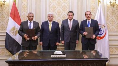 وزيرا الصحة والتعليم العالي يشهدان توقيع بروتوكول تعاون لدعم إطلاق المبادرات والمشروعات البحثية في مجال "الصحة الواحدة"