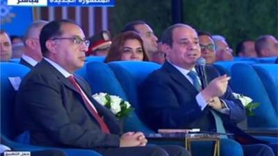 الرئيس السيسي: مشروعات محطات تحلية المياه ضرورة ملحة