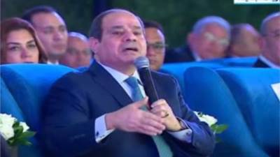 الرئيس السيسى: المشروعات العمرانية ليست زيادة فلوس معانا ولكنها حتمية