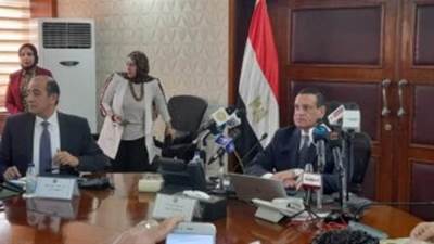 وزير التنمية المحلية يعلن بدء تطبيق قانون المحال العامة الأحد المقبل