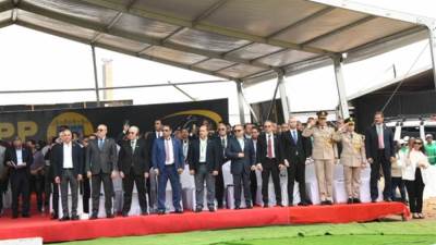 وزيرا "الخارجية والإسكان" يشاركان باحتفالية بدء ملء خزان "جوليوس نيريرى" بتنزانيا