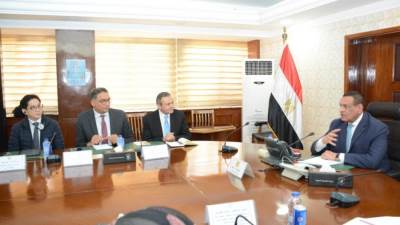 وزير التنمية المحلية يستقبل وفد البنك الدولى لمتابعة آخر مستجدات برنامج التنمية المحلية بصعيد مصر