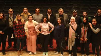 ناصر عبدالحفيظ: اليوم انطلاق أولي عروض مسرحية متجوزين واللا علي مسرح صاحبة الجلالة 