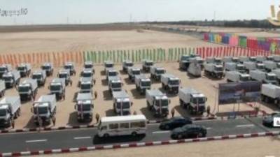 الرئيس السيسي يتفقد المعدات المشاركة فى تنفيذ خطة تنمية وإعمار سيناء