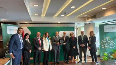 شركة فيزا تمنح البنك الأهلي المصري جائزة" الأسرع نمواً" في مصر لمنتج فيزا انفينيت لعام 2022