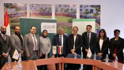 دعما للمشروعات الصغيرة والمتوسطة في مصر.. البنك الاهلي المصري يوقع بروتوكول تعاون مع مجموعة شركات سيكم