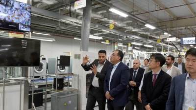 رئيس الوزراء: الدولة مهتمة بدعم وتشجيع القطاع الخاص للاستثمار فى مصر