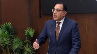 رئيس الوزراء يتفقد ميناء "6 أكتوبر" الجاف بعد تشغيله تجريبياً خلال COP27