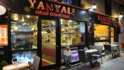 مطعم (YANYALI) التاريخى بأسطنبول.. والتجربة الإستثنائية