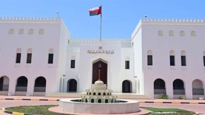 سلطنةًعمان.. تدين حرق وتدنيس المصحف الشريف في الدنمارك