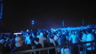 إقبال جماهيرى كبير على حفل أحمد سعد فى مهرجان العلمين الجديدة