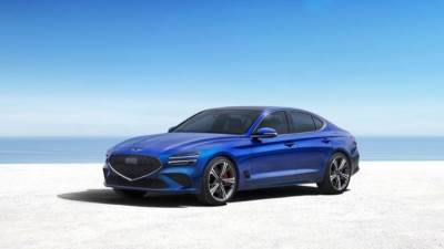 ارتق بتجربة قيادتك مع سيارة جينيسيس G70 بنسختها الجديدة المحسّنة