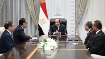 الرئيس السيسى يؤكد حرص الدولة على التصدى لأية مشكلات تواجه المواطنين