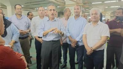 وزارة العمل : مبادرة "بناء الإنسان والتمكين الاقتصادي" فى شركة للغزل والنسيج بالغربية