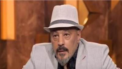 عمرو عبد الجليل يعلن عن وفاة شقيقه هشام