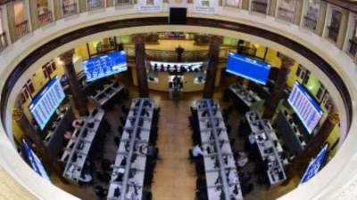 البورصة تواصل ارتفاعها بمنتصف التعاملات مدفوعة بمشتريات محلية