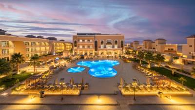 فندق راديسون المطار الرياض يحتفل باليوم الوطني السعودي بأجمل الفعاليات الموسيقية والأطعمة الشهية