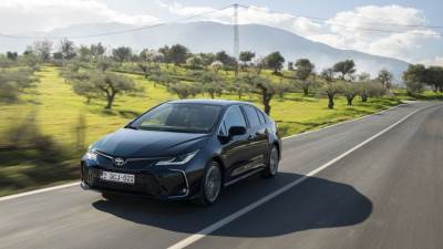تويوتا إيجيبت تكشف عن "كورولا" بطراز ديناميكي مع فيس ليفت جديد