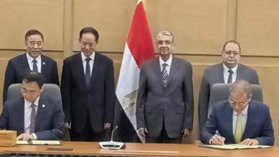 وزير الكهرباء يشهد توقيع مذكرة تفاهم لإعداد دراسة جدوى إنشاء محطة للضخ والتخزين بنظام الـ  BOO 