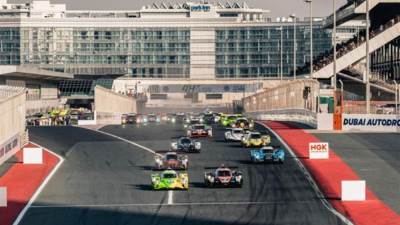 حلبة دبي أوتودروم تستعد لموسم حافل من السباقات الشيّقة