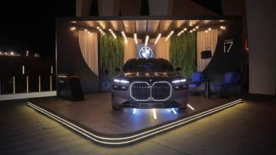 أسطول سيارات من BMW لنقل كبار الفنانين والزوار.. BMW "السيارة الرسمية" لمهرجان الجونة السينمائي