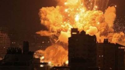  50 غارة إسرائيلية تخلف مجزرة بمخيمات النصيرات والبريج والمغازي في غزة 