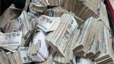 ضبط 3 تجار عملة لقيامهم بغسل 30 مليون جنيه في  القاهرة
