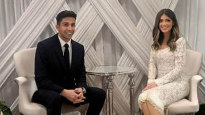  هشام جمال يعلن خطوبته على ليلى أحمد زاهر ويعلق: ادعولنا بالخير والسعادة 