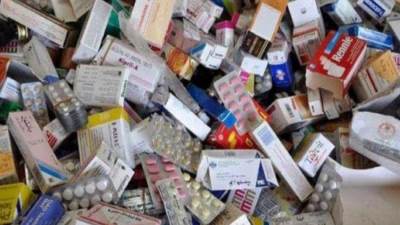صيادلة يحذرون من تفاقم أزمة تداول الأدوية منتهية الصلاحية دون رادع